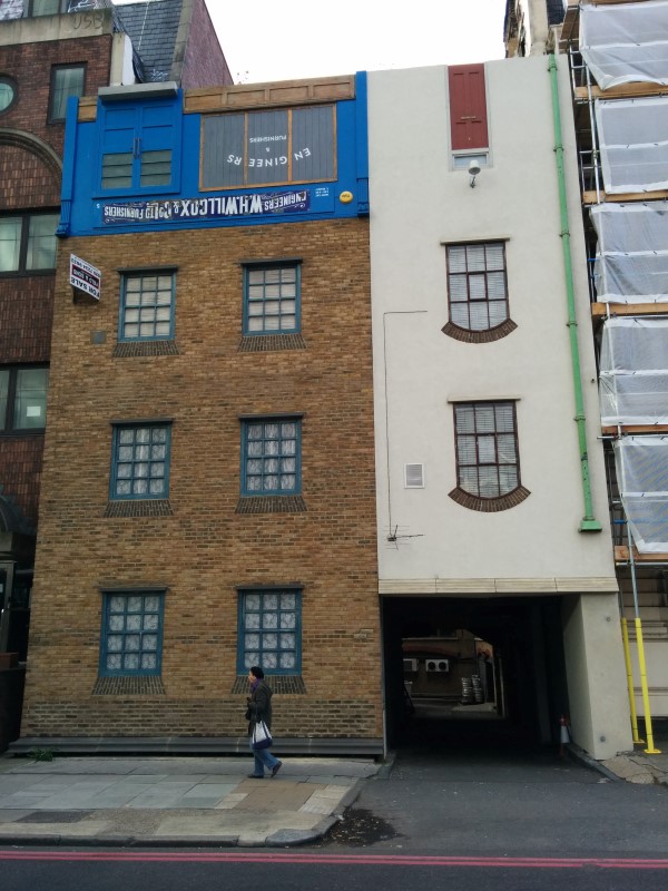 upside-down-house-Alex-Chinneck